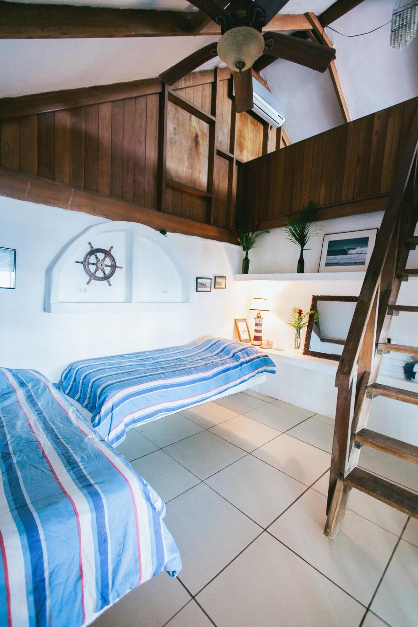 Oceanfront Bungalows - Paradise Rentals 圣卡塔利娜岛 外观 照片